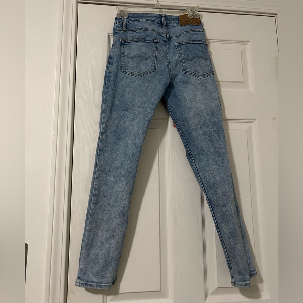 26x28 Mens American Eagle Light Blue jeans